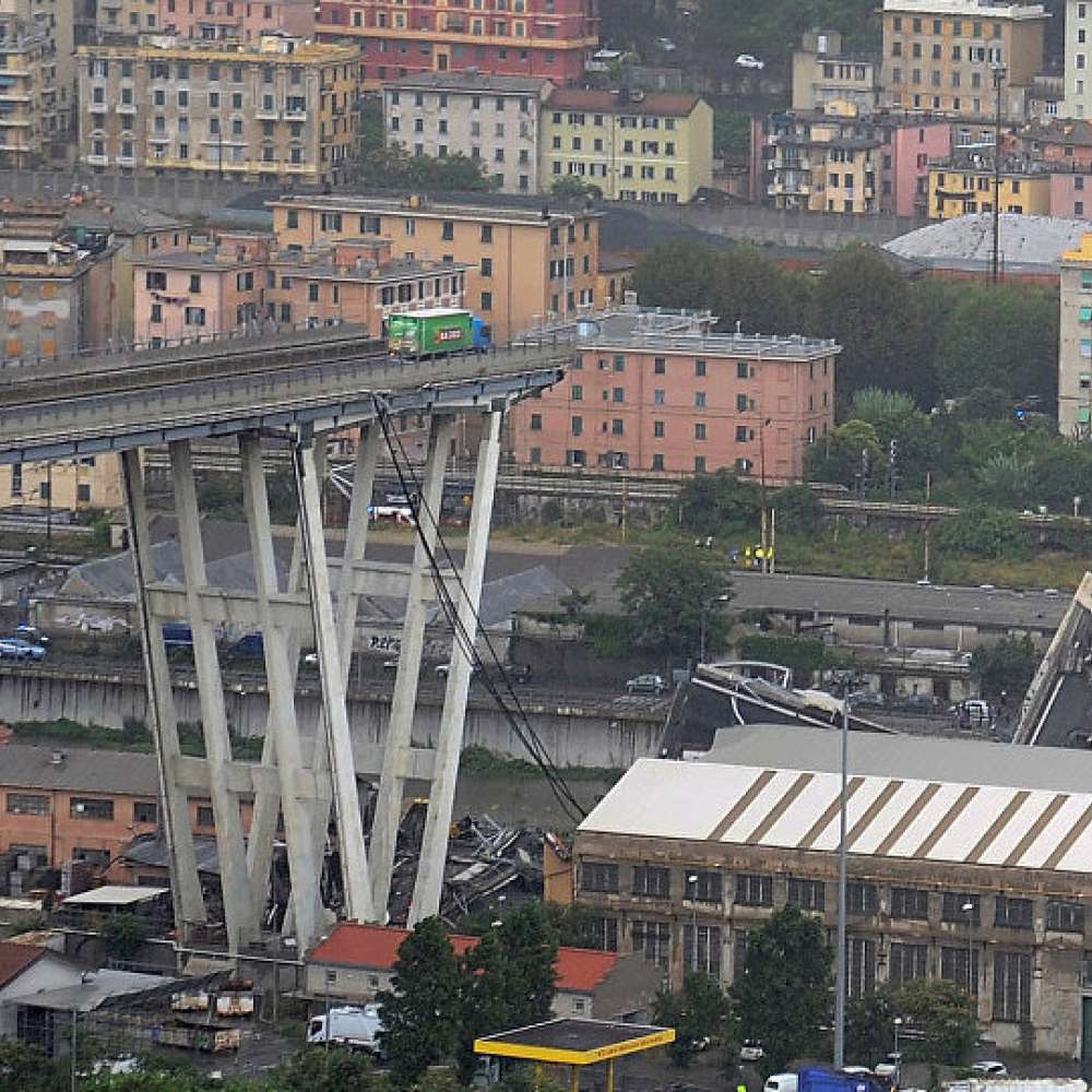 Orbán olasz haverjai cáfolták a híd rossz állapotát, most leomlott
