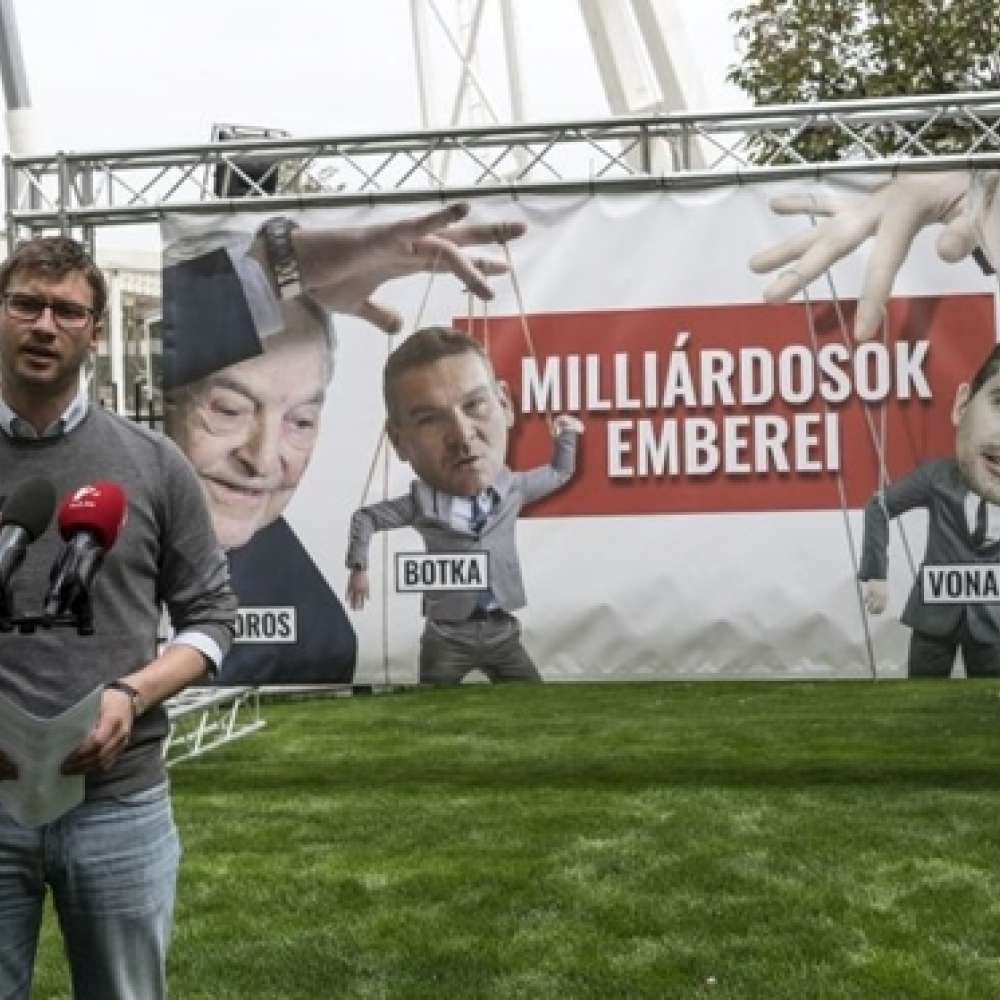 A Fidesz Botka Gáboros plakátokkal szórja tele az országot